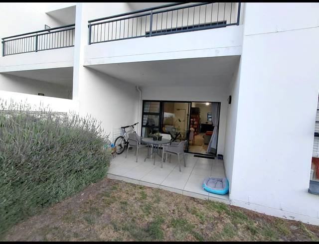 3 BEDROOM APARTMENT FOR SALE IN SANDOWN